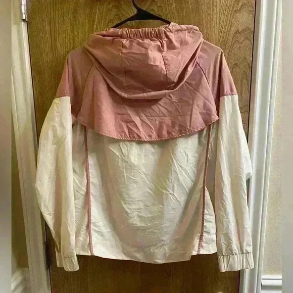 Nike Sportswear Windrunner Jacket Guava Ice Pink Two Tone Hooded Size Medium - Picture 2 of 14